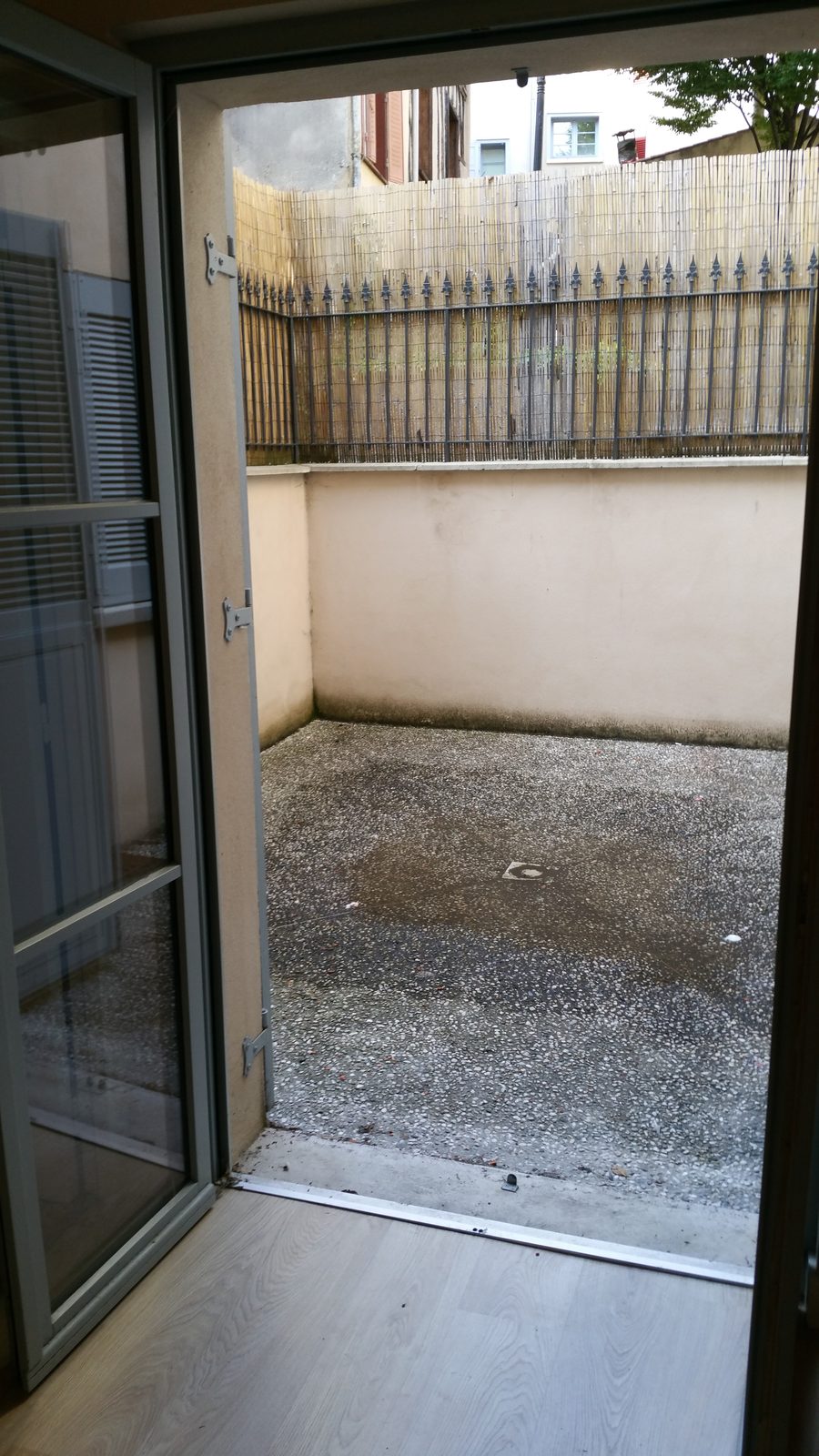 Photo de l'appartement à louer à Limoges — la terrasse privative
